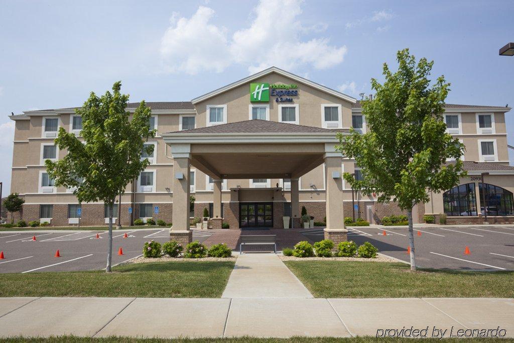 Holiday Inn Express Hotel & Suites Rogers By Ihg Extérieur photo